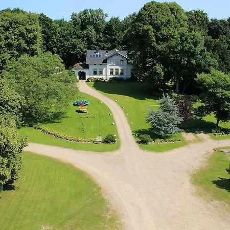 Heu-herberge Gut Sophienhof B&B *