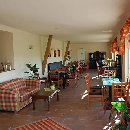 Heu-herberge Gut Sophienhof Couette-café Waabs