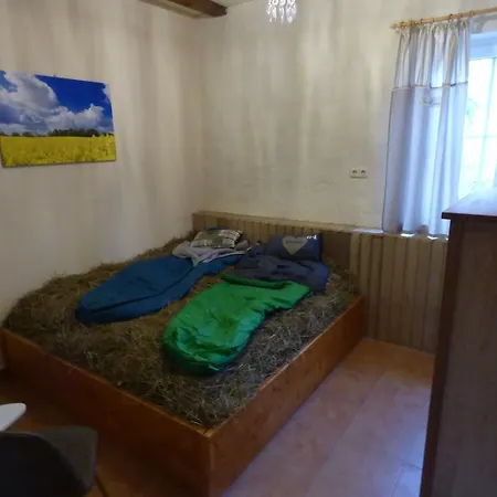 Heu-herberge Gut Sophienhof B&B